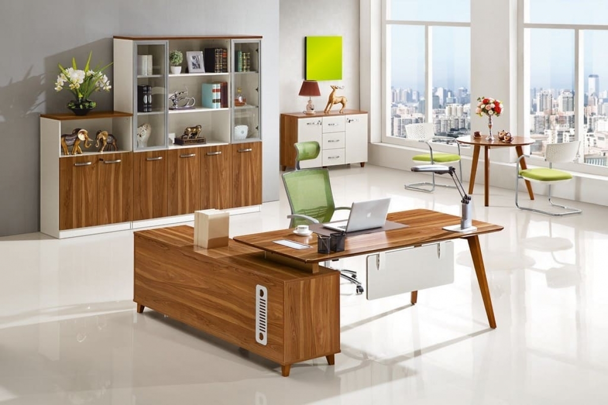 Acquista on line la scrivania moderna con mobile di for Arredamento per ufficio on line