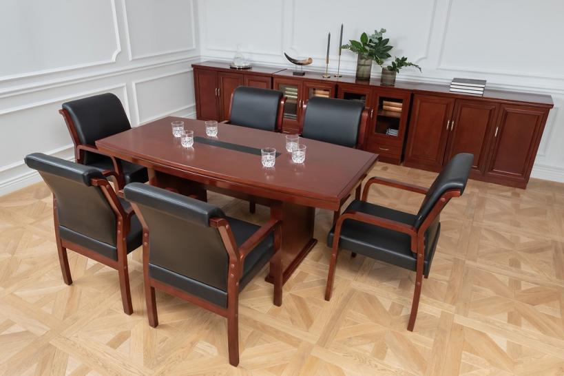 Arredo completo per sala riunione con tavolo riunione 6 posti, sedie e armadietti. Arredo completo per sala riunione con tavolo riunione 6 posti, sedie e armadietti.