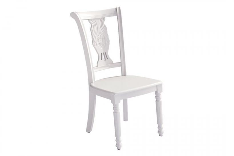 sedia bianca provenzale in legno con schienale decorato con motivi floreali