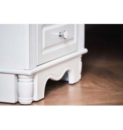comodino stile provenzale in legno bianco con cassetti particolare pomello