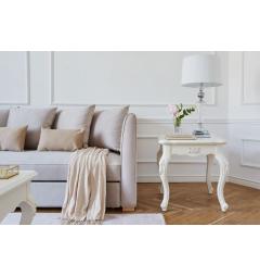 tavolini quadrati bianchi avorio stile classico ed elegante