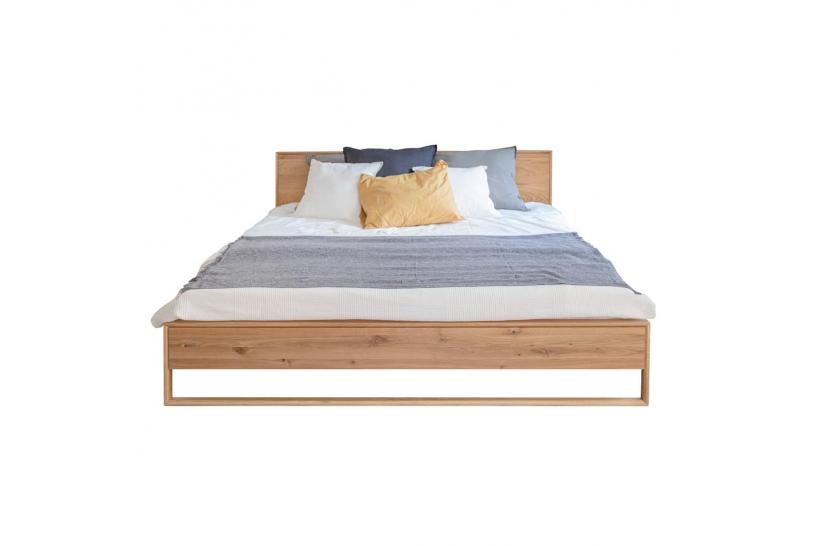 Letto matrimoniale moderno in legno naturale oliato 160X200