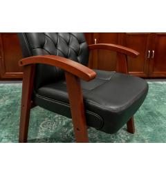 Sedia conferenza in pelle nera Consul gambe legno