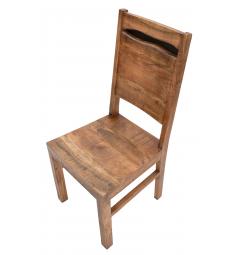 sedie realizzata con materiali resistenti