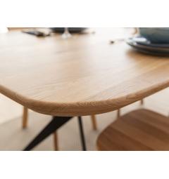 Tavolo design piano ovale in rovere naturale oliato massello 180x90 con gambe in metallo nero SISTINA