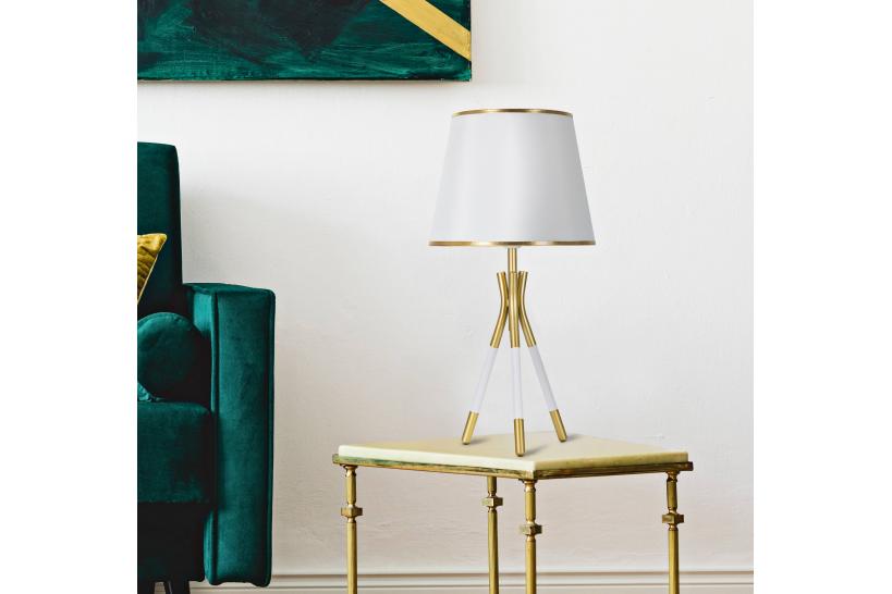 Lampada da tavolo in metallo bianco e dorata composta da tre aste che si intersecano