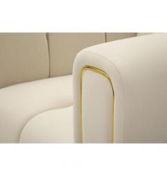 Poltrona crema con gambe dorate rivestito in velluto trapuntato - Arrediorg