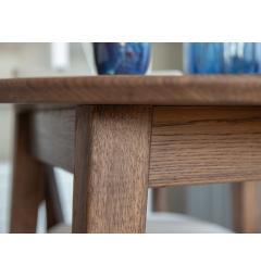 Design raffinato, rovere massello tabacco, perfetto per ambienti moderni