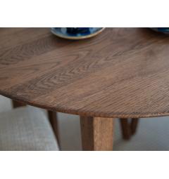 Artigianalità visibile: cura nei dettagli per un design davvero unico.