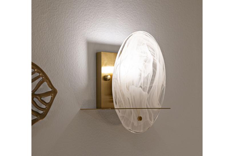 Lampada da parete in metallo dorato e vetro - Arrediorg Lampada da parete in metallo dorato e vetro - Arrediorg