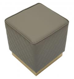 Pouf quadrato marrone trapuntato in simil pelle - Arrediorg
