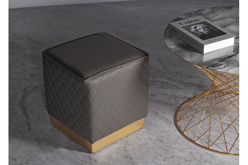 Pouf quadrato marrone trapuntato in simil pelle - Arrediorg Pouf quadrato marrone trapuntato in simil pelle - Arrediorg