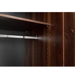 Ideale per arredare camere ampie con gusto senza tempo.