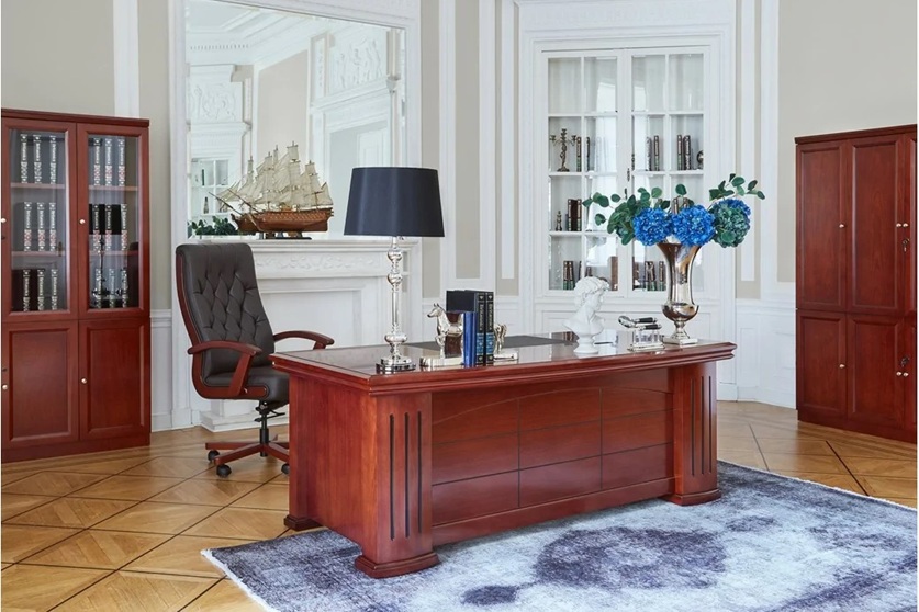 scrivania da notaio elegante