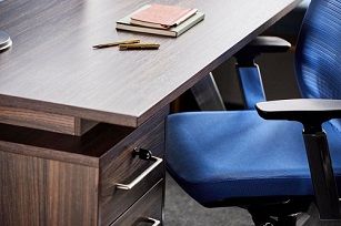 Mobili ufficio design in legno noce scuro Platinum-Arrediorg
