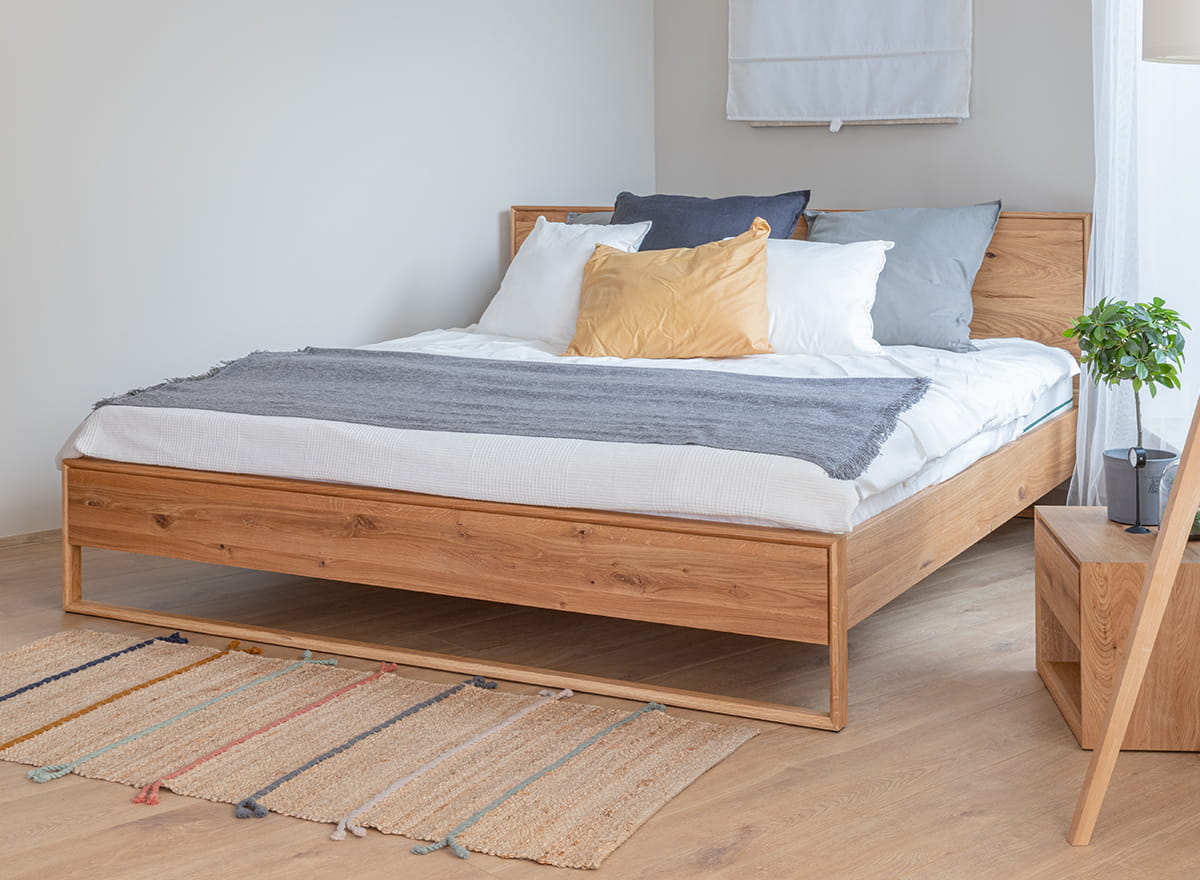 letto minimalista legno massello naturale oliato 180x200